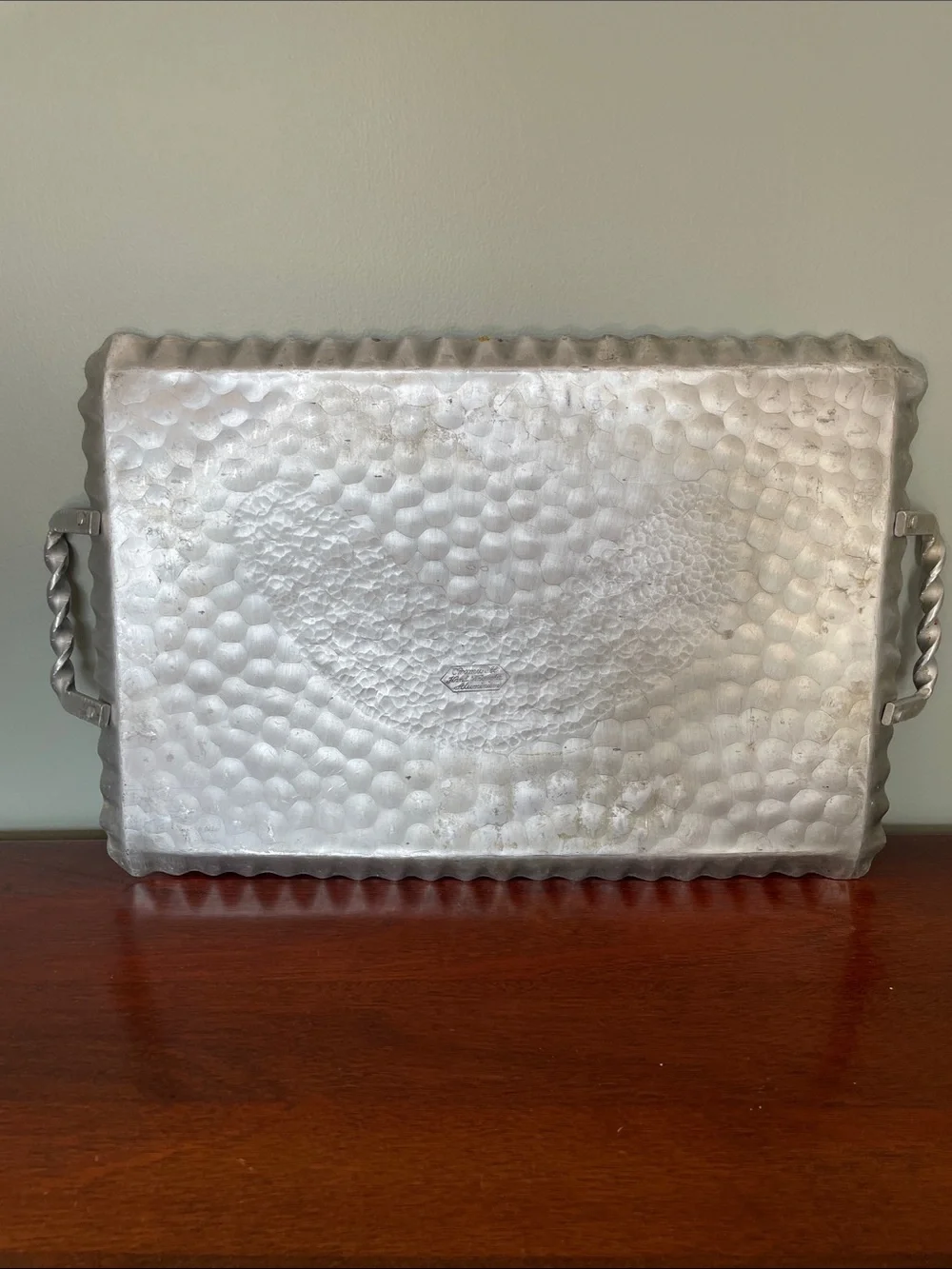 VNT Hammered Aluminum Tray with Embossed Deer & Flower